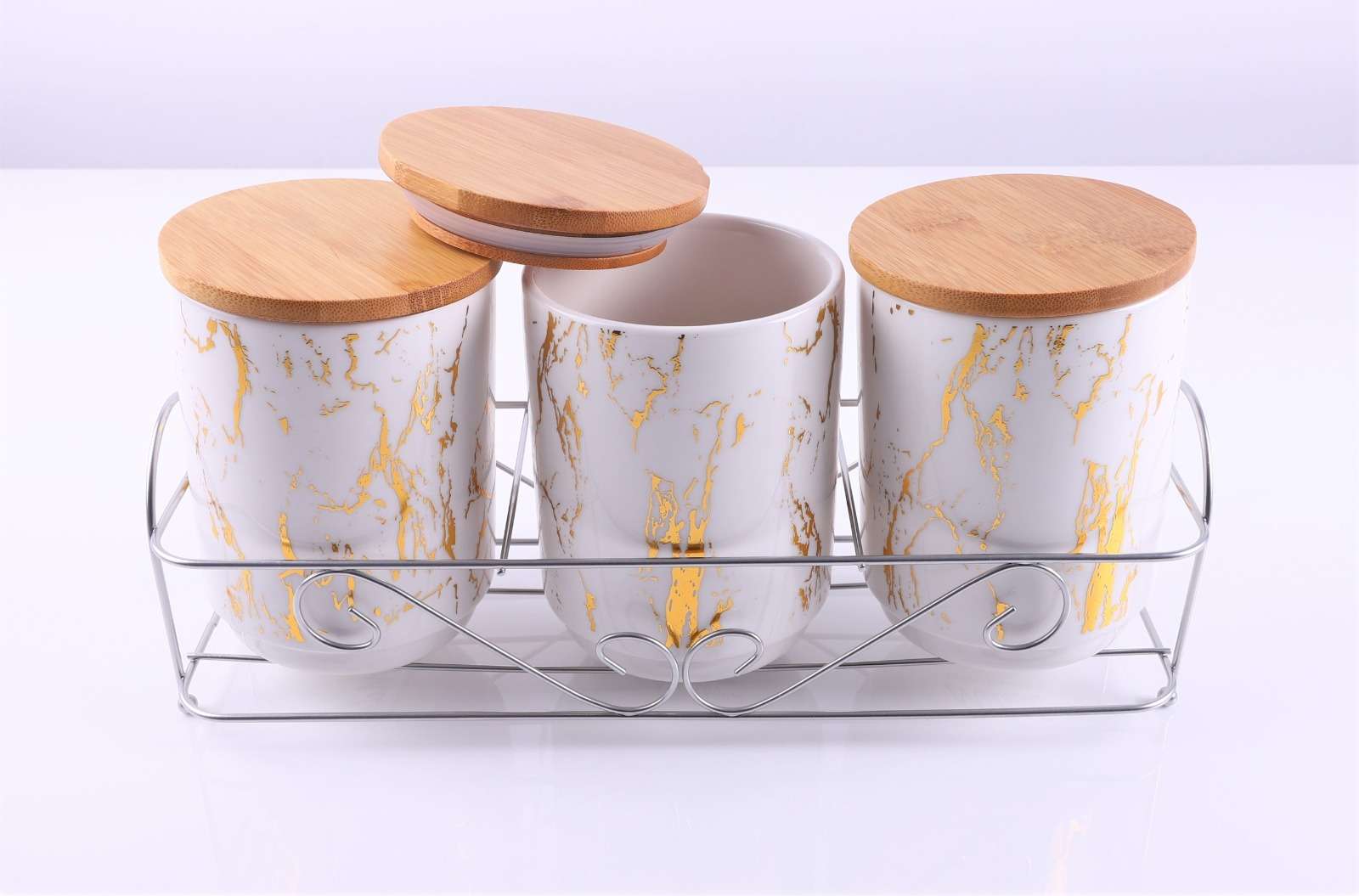 Set de 3 recipiente pentru condimente, capace din bambus si suport de inox