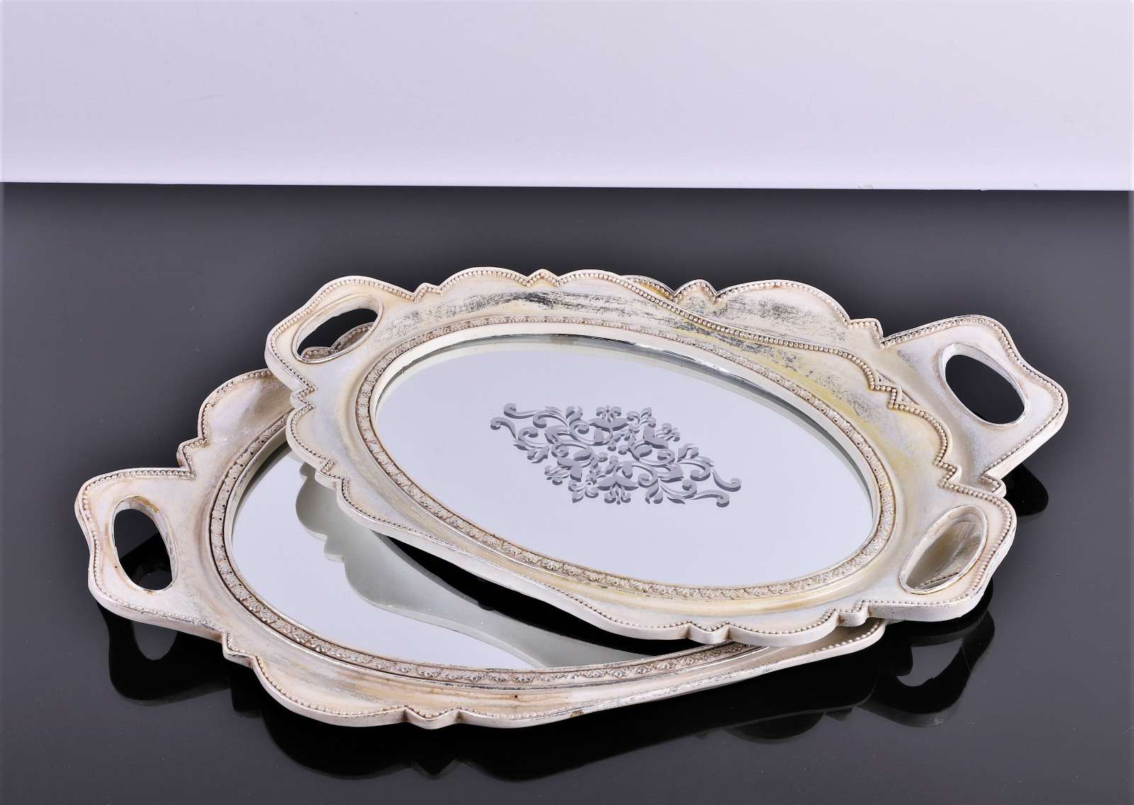 Tava din rasina cu oglinda vintage M