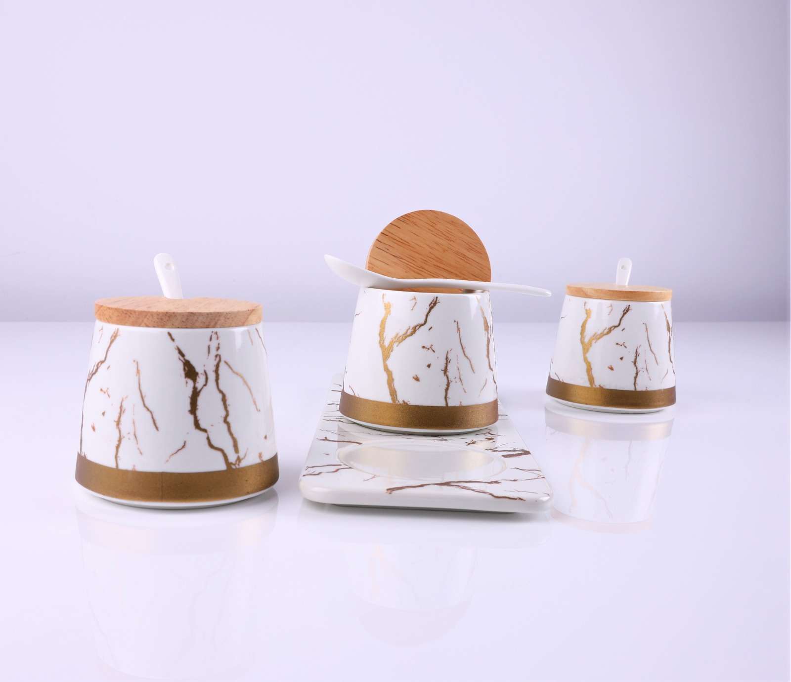 Set de 3 recipiente pentru condimente din portelan, cu lingurite