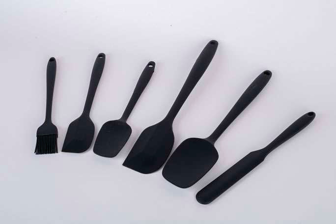 Set 3 tigai antiaderenta, Aluminiu, 20/25/30 cm cu spatula, PLUS Set 5 ustensile bucatarie