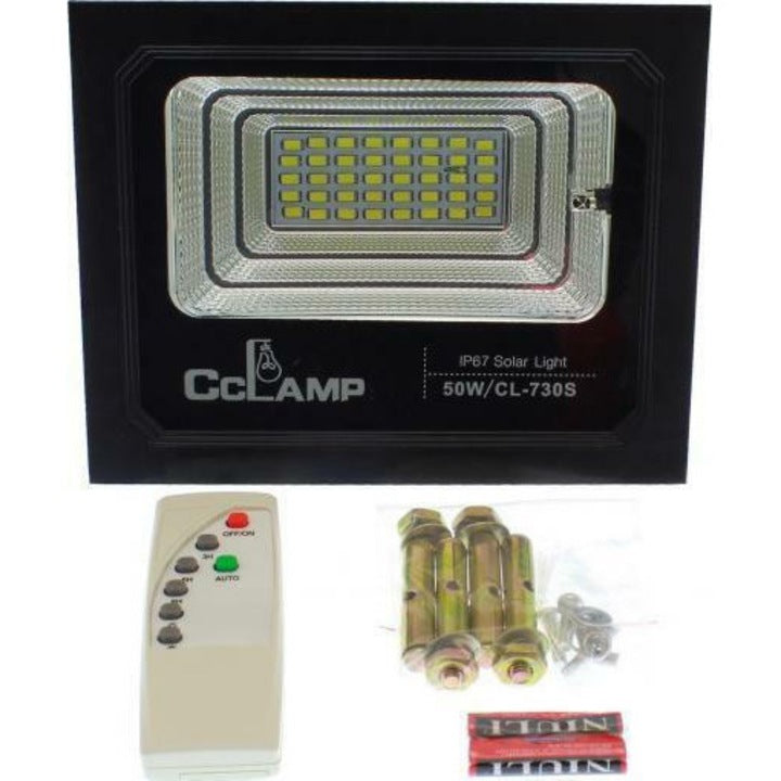 Proiector LED AT PERFORMANCE®, cu panou solar de  50W.