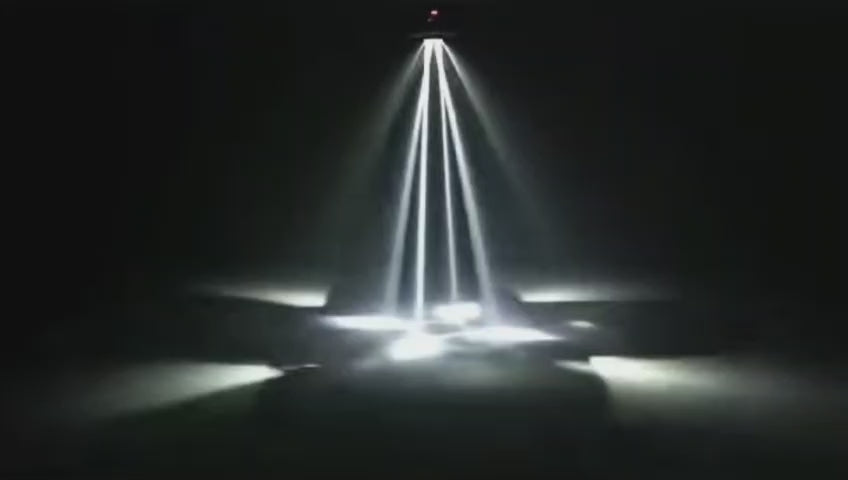 Moving Head Profesional RGBW cu Laser Roșu, Stroboscop, 8×10W + 8×3W LED, DMX512 26 Canale, Sound Active, Auto, Master/Slave și Telecomandă