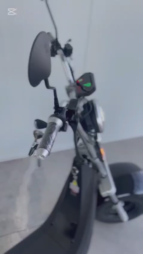 Scuter Electric 2 Persoane, Viteză Limitată 25 km/h – Fără Permis, Motor 1500W, Baterie 20Ah, Suspensie Hidraulică, COC Inclus